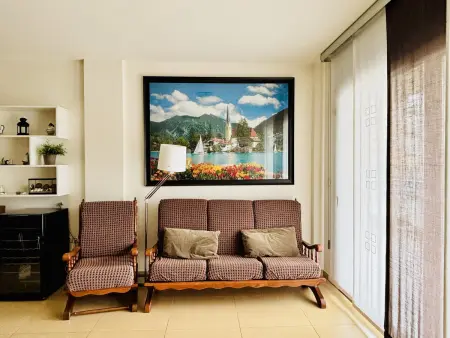 Appartement face à la mer à Roses, 2 chambres, terrasse 15 m² : photo 6
