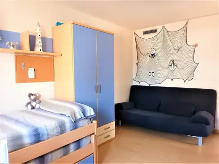 Appartement face à la mer à Roses, 2 chambres, terrasse 15 m² : photo 10