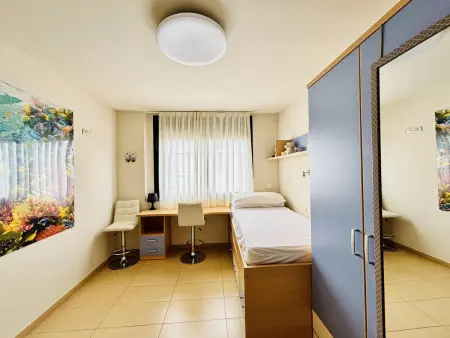Appartement face à la mer à Roses, 2 chambres, terrasse 15 m² : photo 12