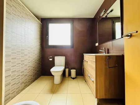 Appartement face à la mer à Roses, 2 chambres, terrasse 15 m² : photo 16