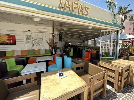 Appartement vue mer et port à Fréjus, terrasse et parking : photo 19