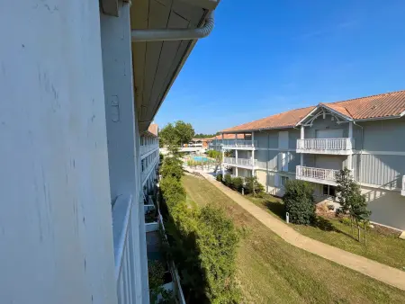 T4 dernière étage, terrasse 60 m² et piscine : photo 19