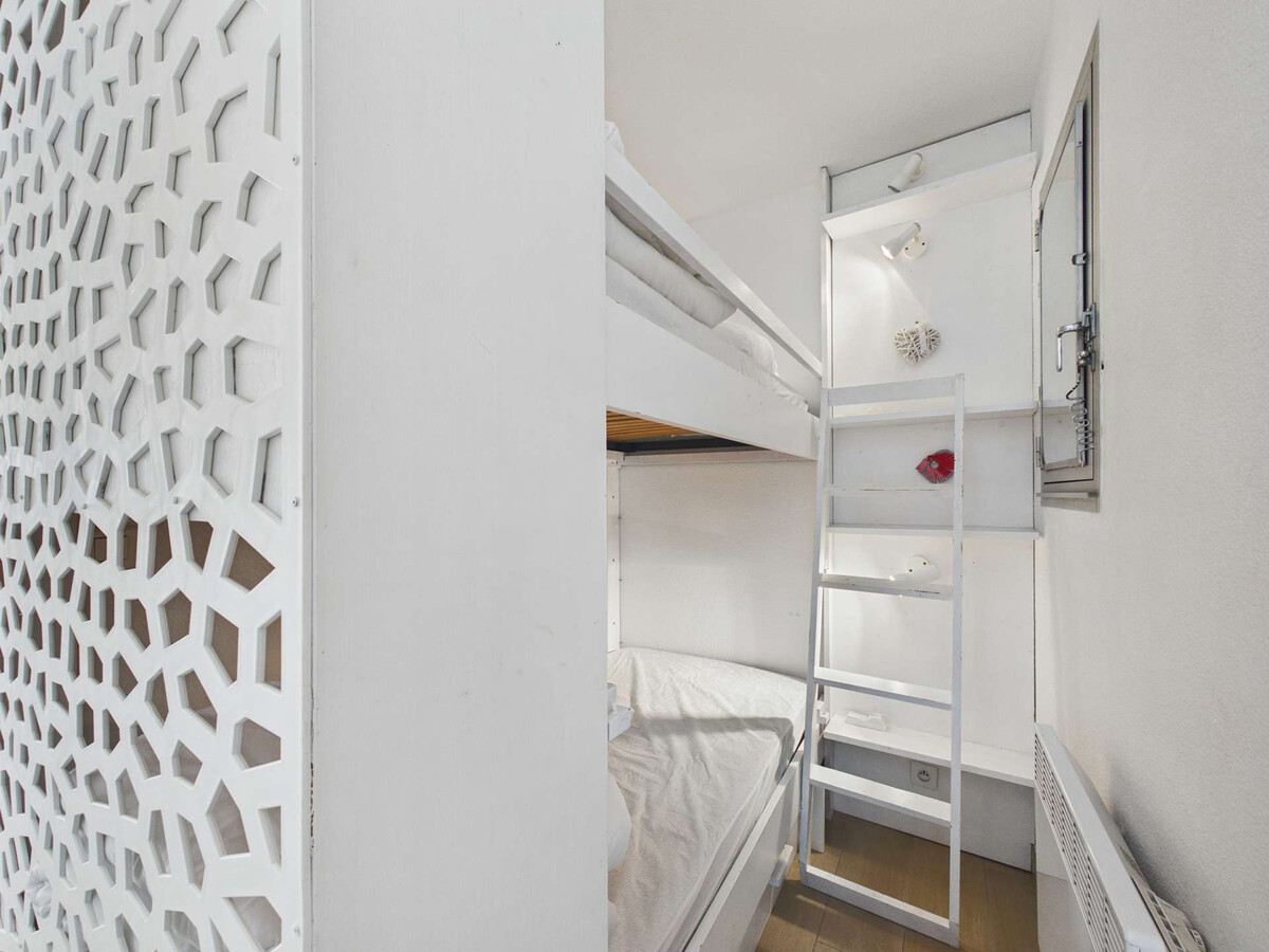 Studio cabine pieds dans l'eau au Grau d'Agde avec terrasse - Photo 13