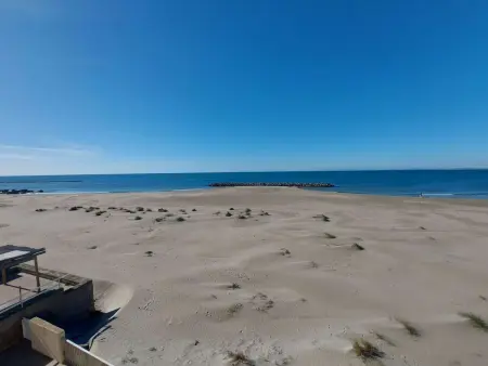 Location appartement à Le Grau d'Agde, Grau dAgde : Studio cabine avec terrasse, parking privé, vue mer