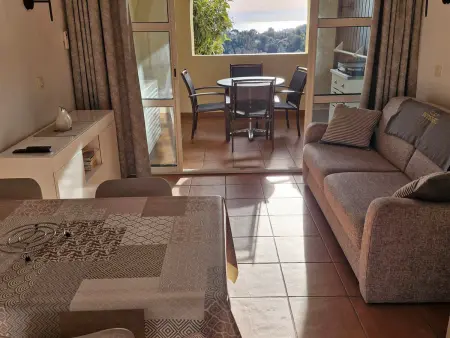 Location appartement à Saint Raphaël, Cap Esterel : Appartement 2 Pièces, Vue Mer, Accès Piscines