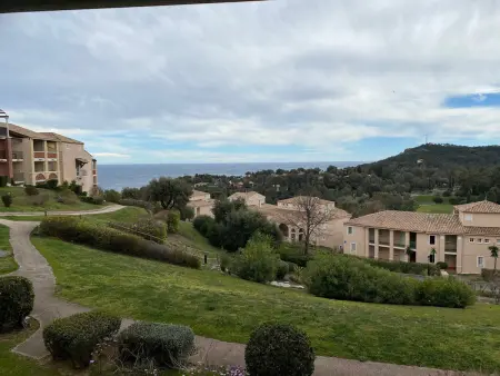Appartement 2 pièces vue mer à Saint-Raphaël avec accès piscines : photo 8