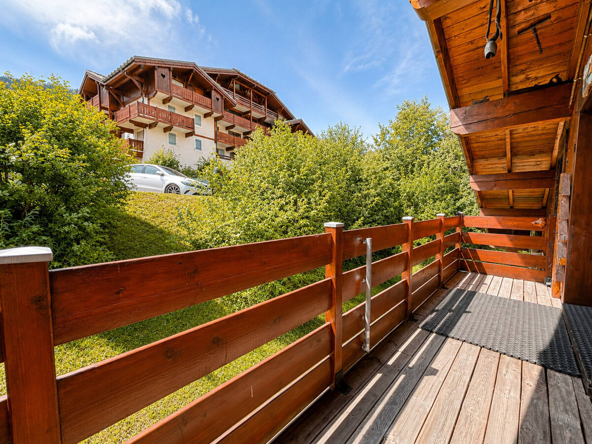 Appartement 3 pièces skis aux pieds avec piscine - Photo 12