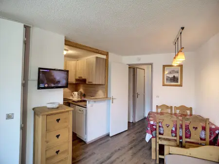 Location appartement à Les Menuires, 2 pièces rénové 4 pers, ski aux pieds, balcon sud