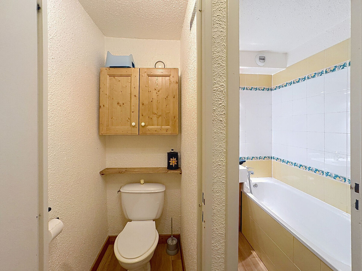 2 pièces cabine 6 pers. ski aux pieds, balcon sud - Photo 10