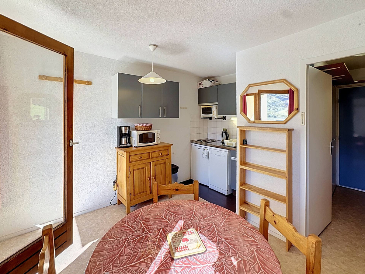 Studio cabine 4 pers aux Menuires, balcon sud vue pistes - Photo 6