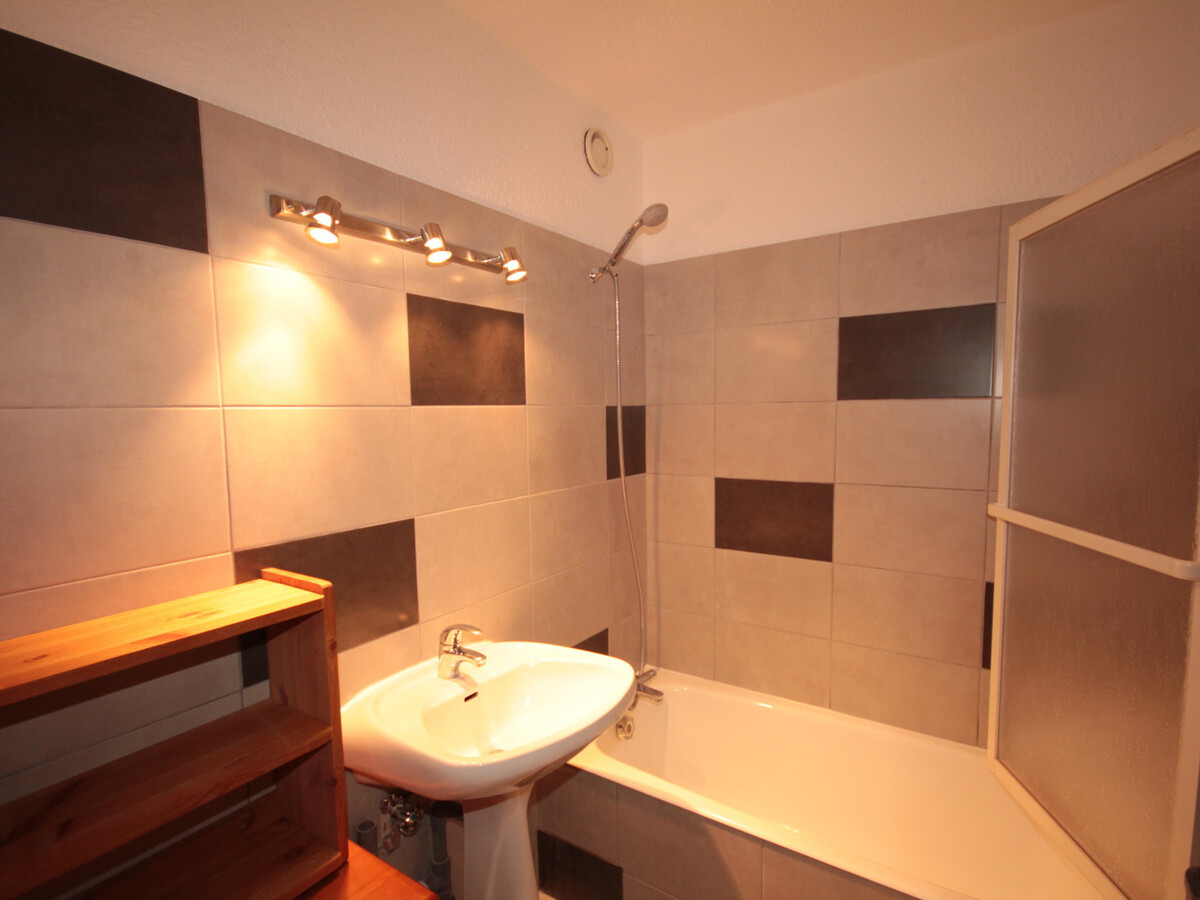 2 pièces cabine 6 pers. vue pistes et cheminée - Photo 3