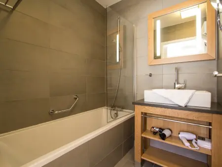 Appartement 3 ch. 73m² avec piscine, spa et balcon - Arcs 1800 : photo 8