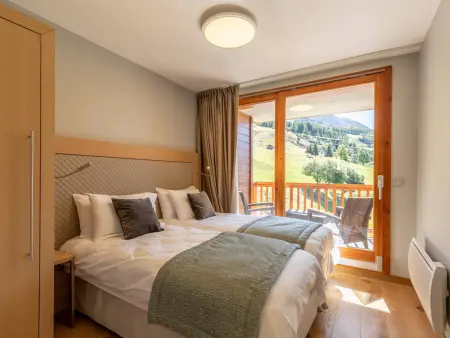 Duplex 4 chambres, piscine et spa aux Arcs 1800 : photo 4
