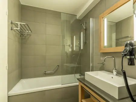 Duplex 4 chambres, piscine et spa aux Arcs 1800 : photo 5