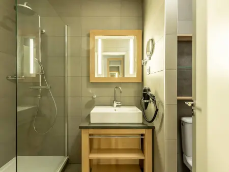 Duplex 4 chambres, piscine et spa aux Arcs 1800 : photo 16