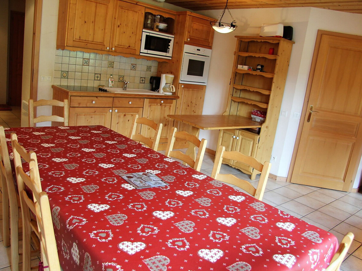 Appart 3 chambres 8 pers. avec balcon sud à La Clusaz - Photo 2