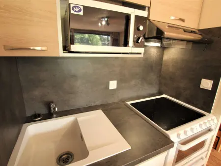 Charmant studio 4 pers avec piscine, proche télécabines et commerces, accès direct ski, La Salle-les-Alpes - Photo 4