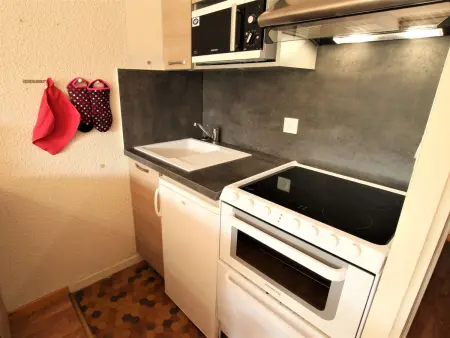 Charmant studio 4 pers avec piscine, proche télécabines et commerces, accès direct ski, La Salle-les-Alpes - Photo 5