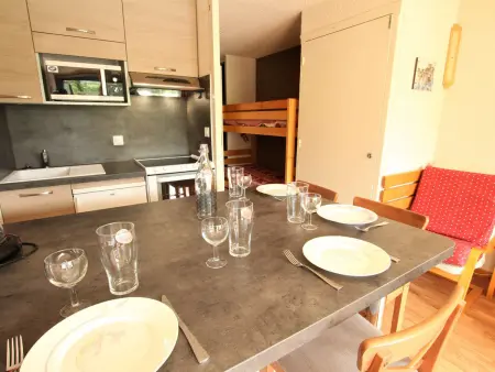 Charmant studio 4 pers avec piscine, proche télécabines et commerces, accès direct ski, La Salle-les-Alpes - Photo 8