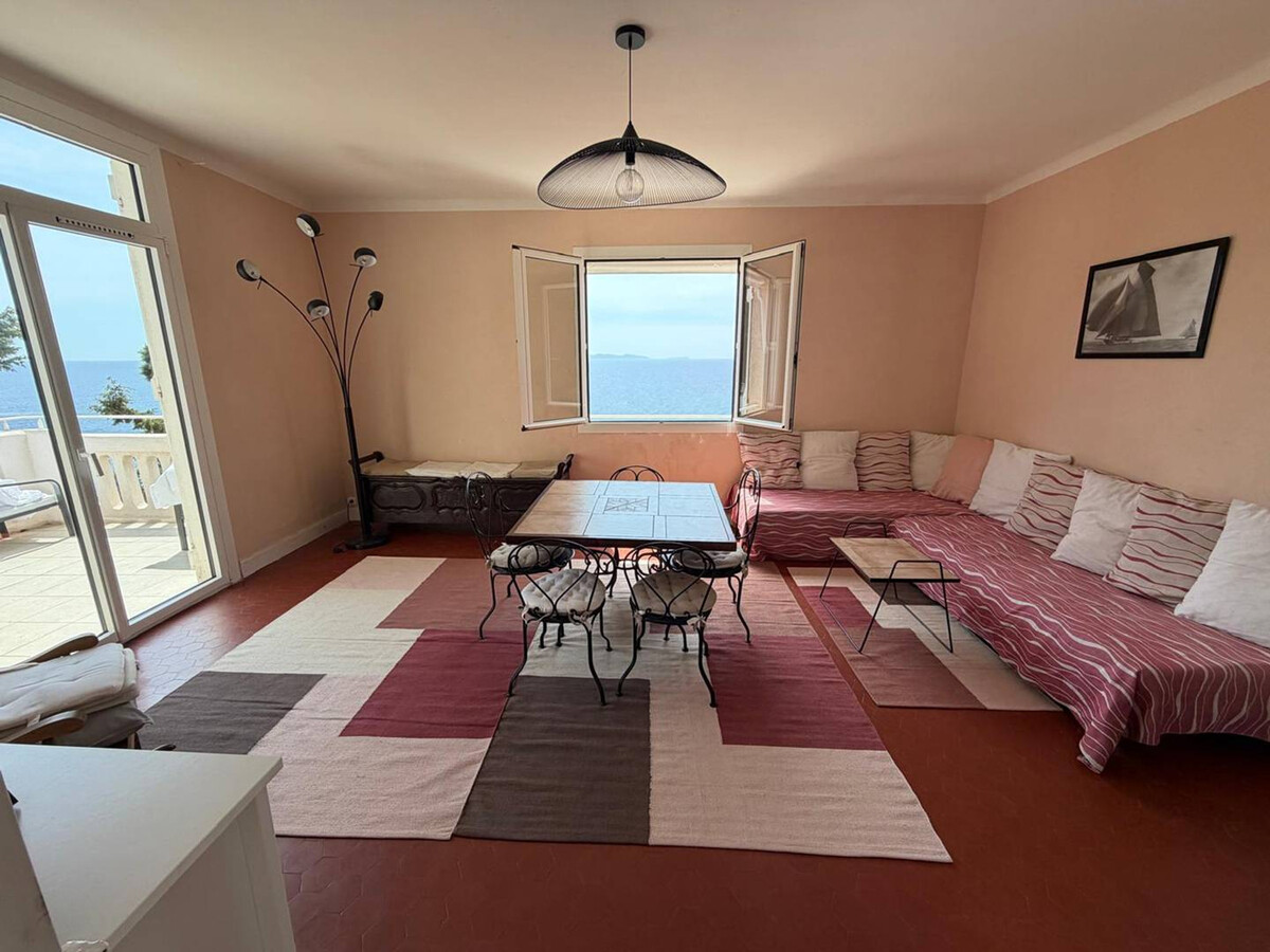 T3 75m² avec accès privé aux calanques à Cavalaire - Photo 4