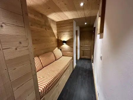 Appartement 8 pers. face télésiège de Morel, Méribel, balcon Ouest : photo 8