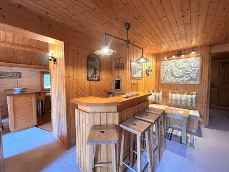 Appartement 4 pièces skis aux pieds avec cheminée à Méribel : photo 22