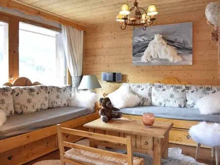 Location appartement à Méribel, Appartement 3 pièces avec balcon, parking et wifi, proche du centre de Méribel, pour 7 personnes