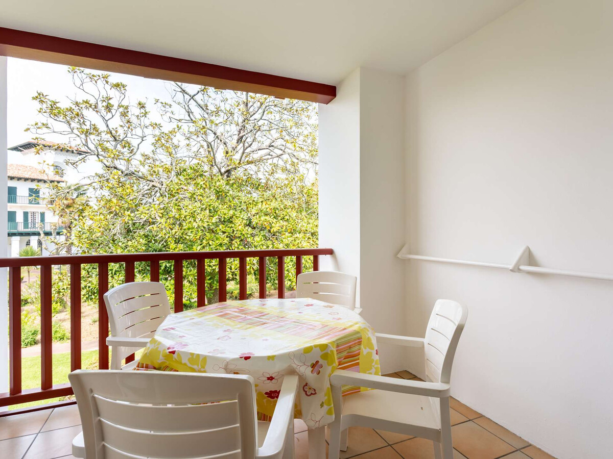 Studio moderne à Hendaye, piscine et accès plage - Photo 1