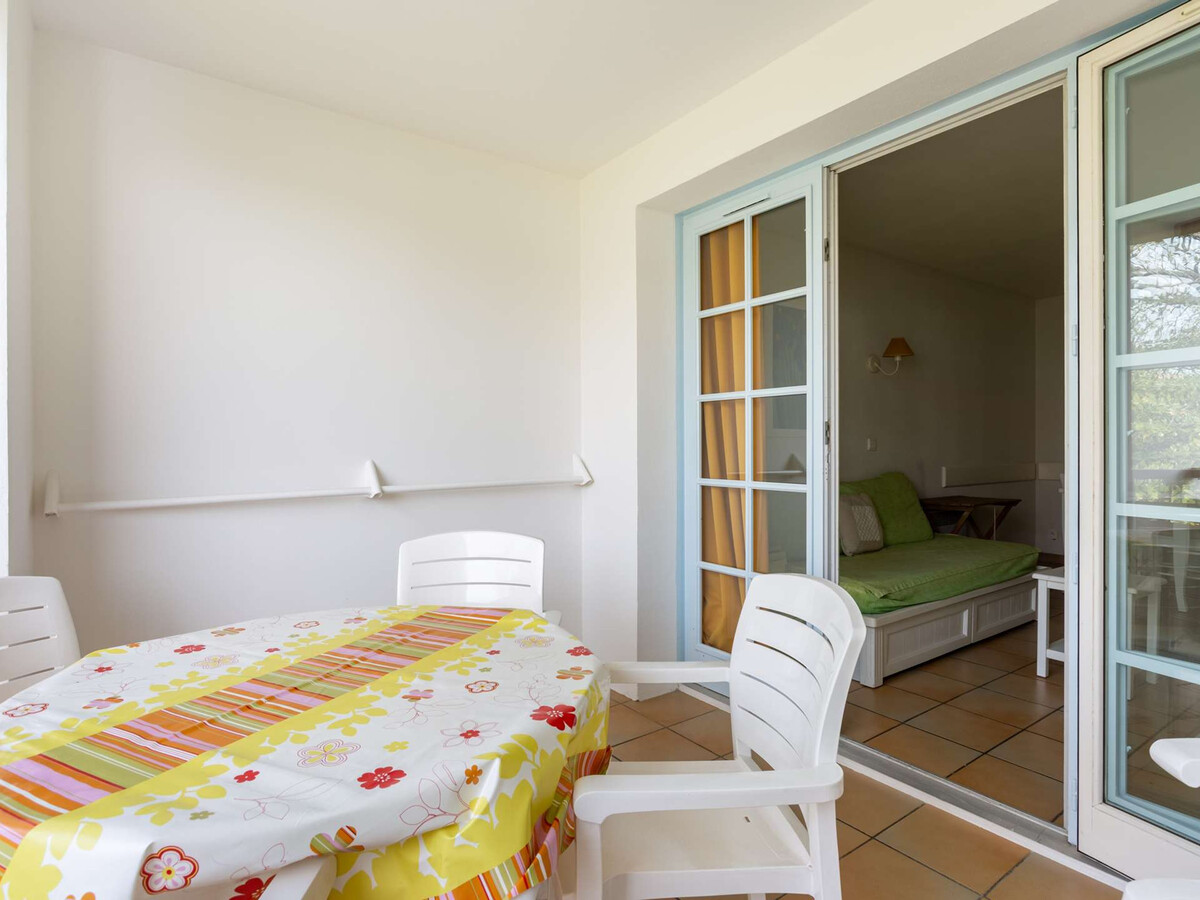 Studio moderne à Hendaye, piscine et accès plage - Photo 2
