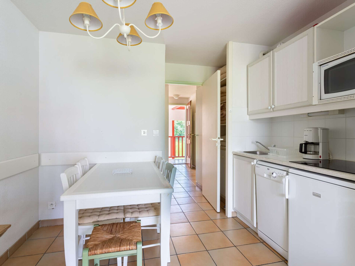 Studio moderne à Hendaye, piscine et accès plage - Photo 6