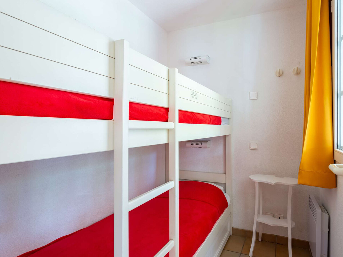 Studio moderne à Hendaye, piscine et accès plage - Photo 10