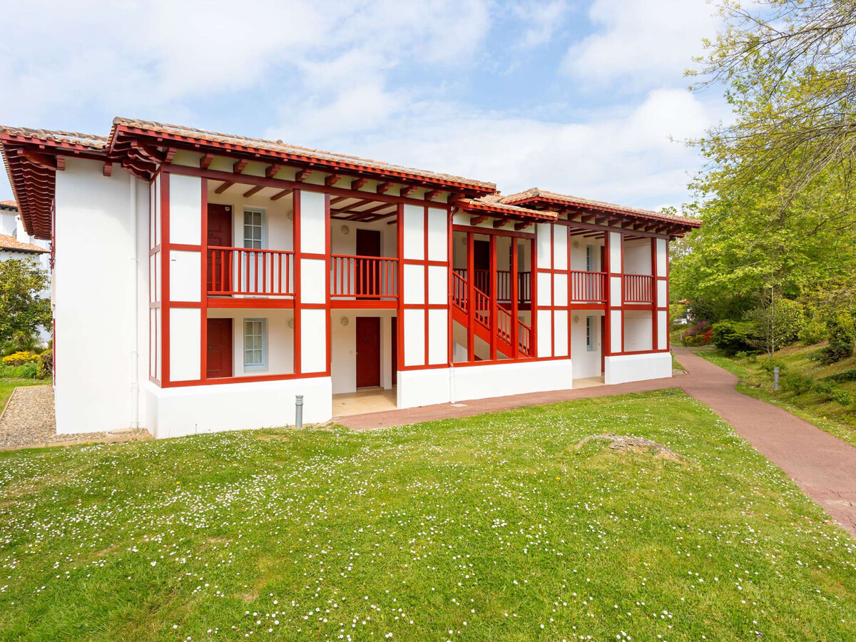 Studio moderne à Hendaye, piscine et accès plage - Photo 12