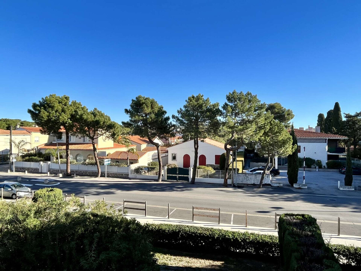 Appartement 2 pièces à 400m de la plage, parking et ménage - Photo 4