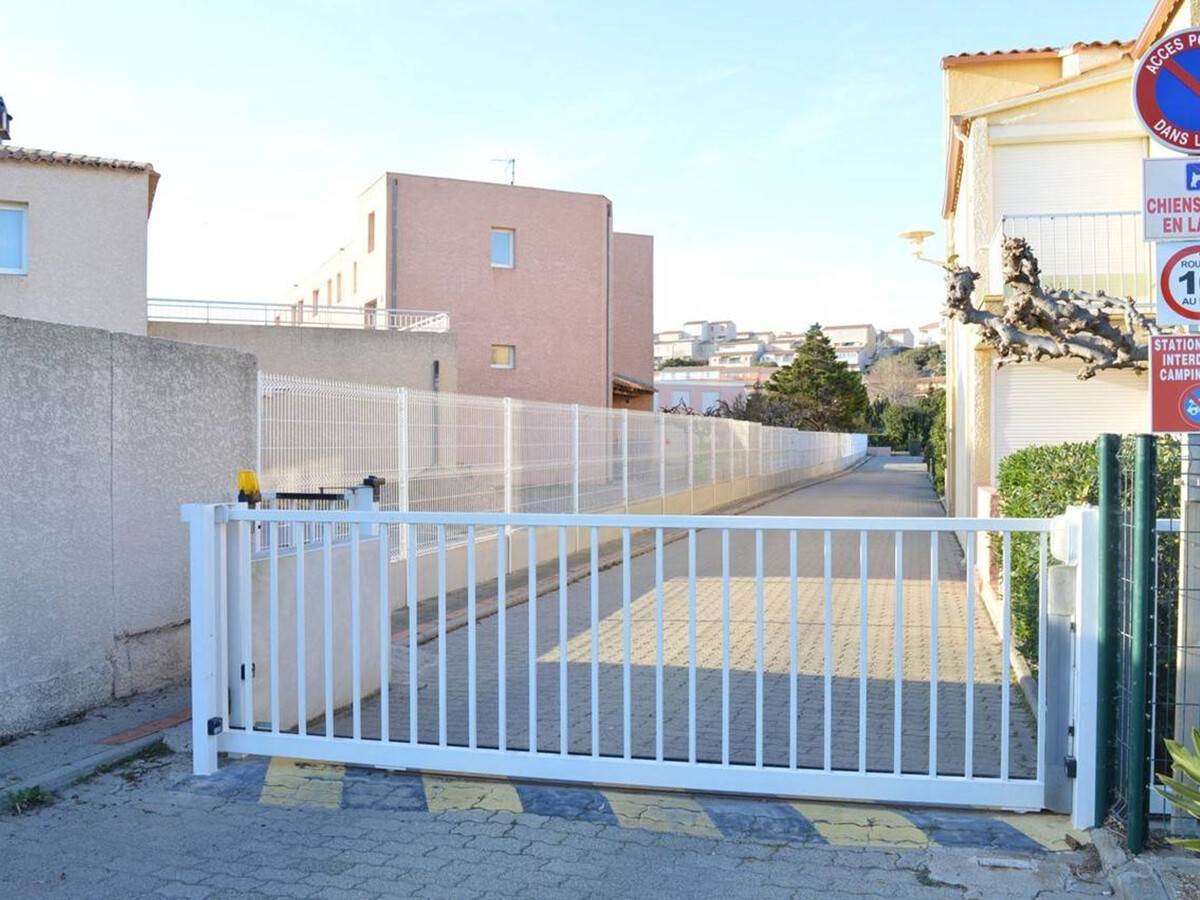 T2 à 200m de la plage, loggia sud, parking - Photo 15