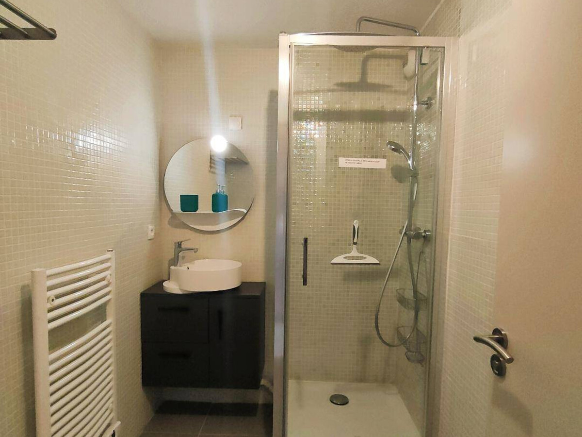 Appartement 6 pers avec parking gratuit à Cauterets - Photo 4