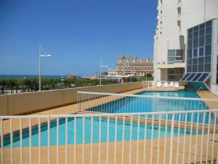 Studio face à la Grande Plage avec balcon, piscine collective : photo 9