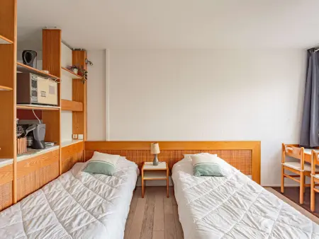 Studio front de mer avec balcon et piscine à Biarritz : photo 4