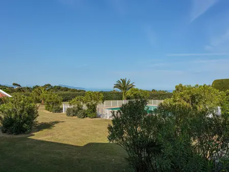 Appartement lumineux avec piscine proche de la mer - Photo 10