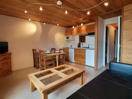 Location appartement à Montgenèvre, Studio rénové avec balcon sud et parking, 4 personnes, Montgenèvre