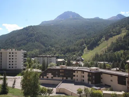 Duplex 6 pers. Serre-Chevalier - garage et balcon : photo 6