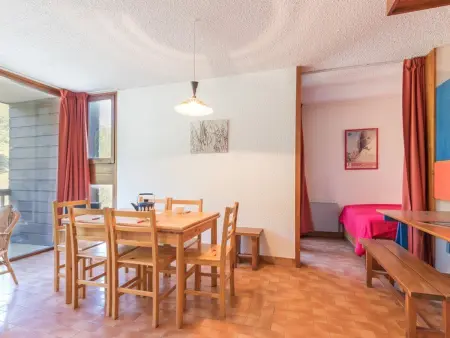 Appartement 2 pièces Serre-Chevalier, balcon et parking : photo 3