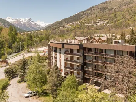 Appartement 2 pièces Serre-Chevalier, balcon et parking : photo 11