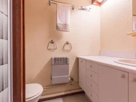 T2 Serre-Chevalier, 5 places, loggia sud et proche pistes : photo 8