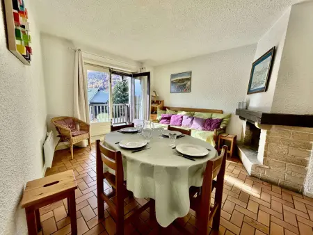 Location appartement à Le Monêtier les Bains, Charmant T2 avec coin montagne, 6 couchages, Monêtier les Bains, proche commerces et navettes ski
