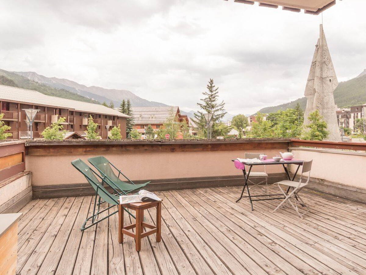 T2 4 pers. La Salle-les-Alpes, terrasse vue centre - Photo 4