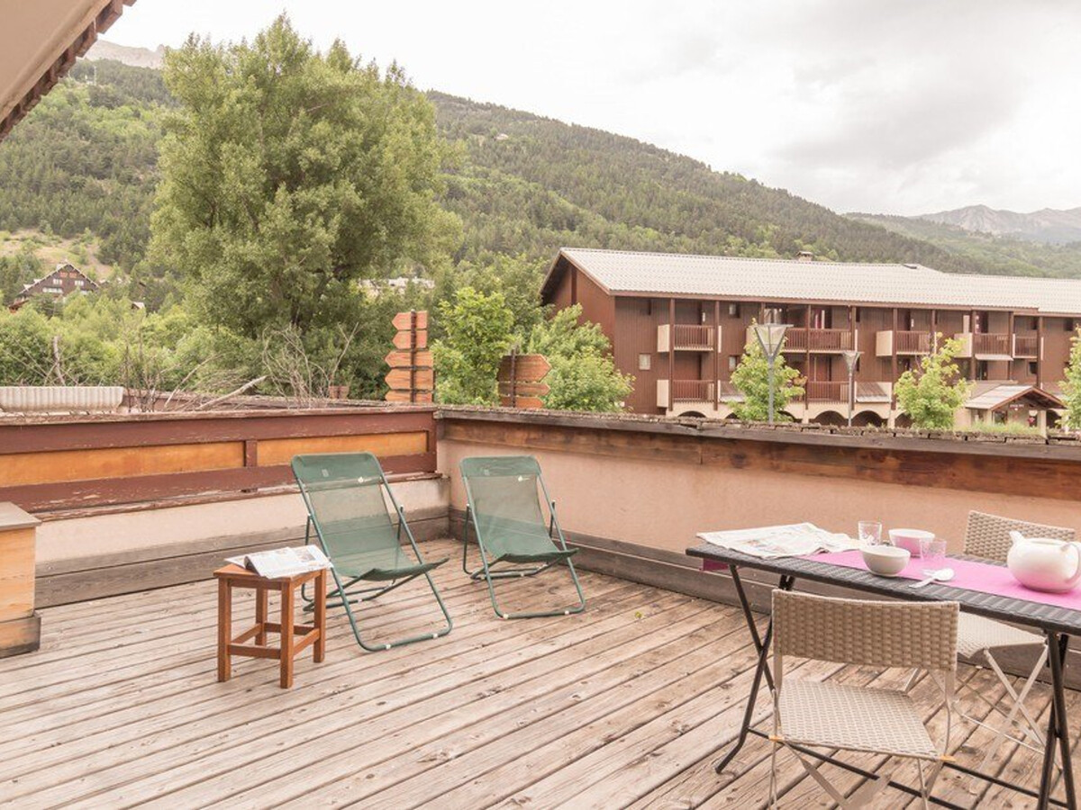 T2 4 pers. La Salle-les-Alpes, terrasse vue centre - Photo 8