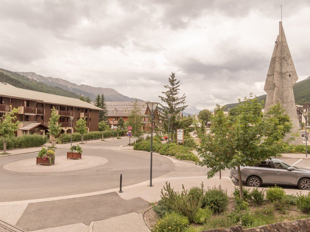 T2 4 pers. La Salle-les-Alpes, terrasse vue centre - Photo 9