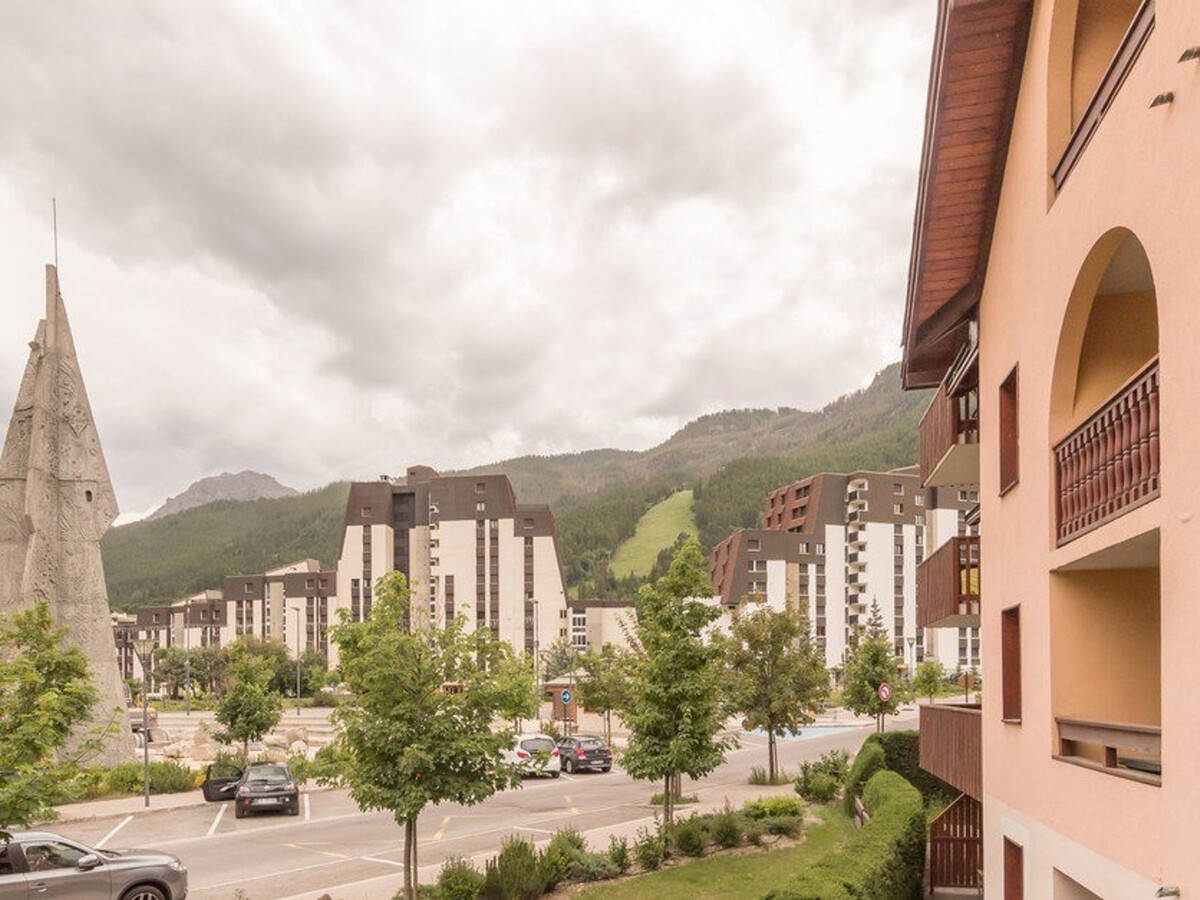 T2 4 pers. La Salle-les-Alpes, terrasse vue centre - Photo 10