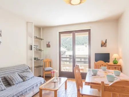 Location appartement à Le Monêtier les Bains, Appartement cosy avec balcon, 5 couchages, centre Serre Chevalier, proche pistes et commerces