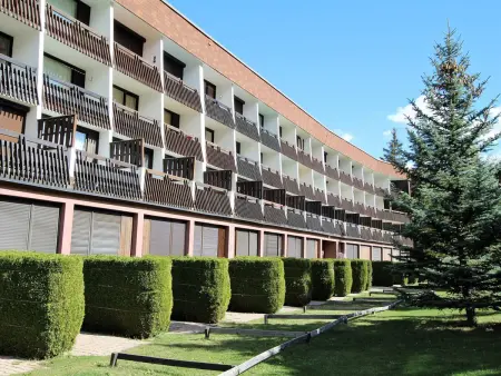 Studio fonctionnel 4 pers, à 50m des pistes, proche commodités, piscine extérieure en été. - Photo 9
